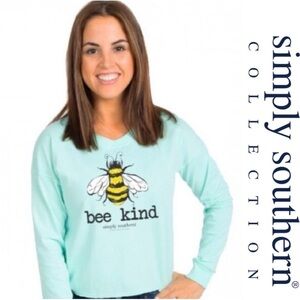 Simply Southern | Bee Kind Celedon Shortie Long Sleeve Shirt | Size Large